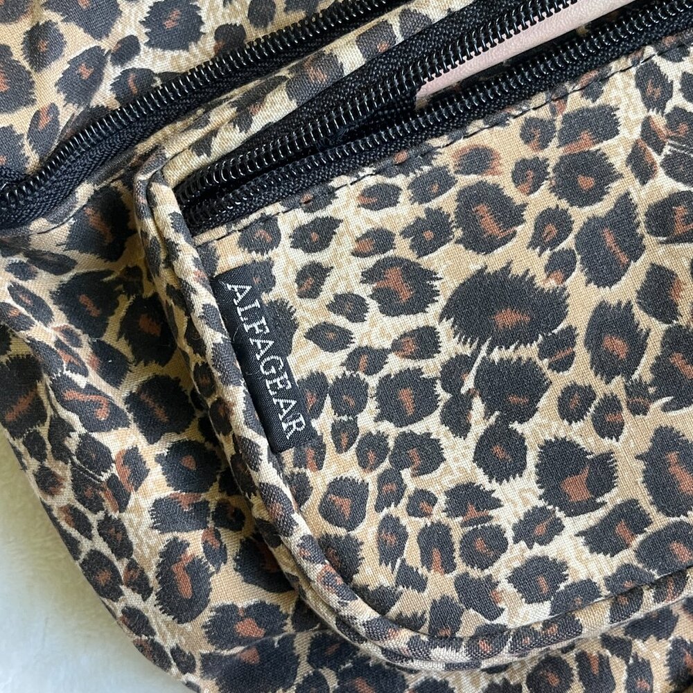 3/$30 🌟 Alfagear Leopard Print Fanny Pack - Picture 3 of 7
